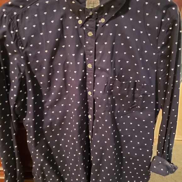 Gap blue with small white polka dots button up blouse. - Picture 5 of 5